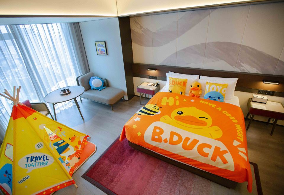 JOYA Hangzhou Qianjiang CBDB.Duck Family Theme Room