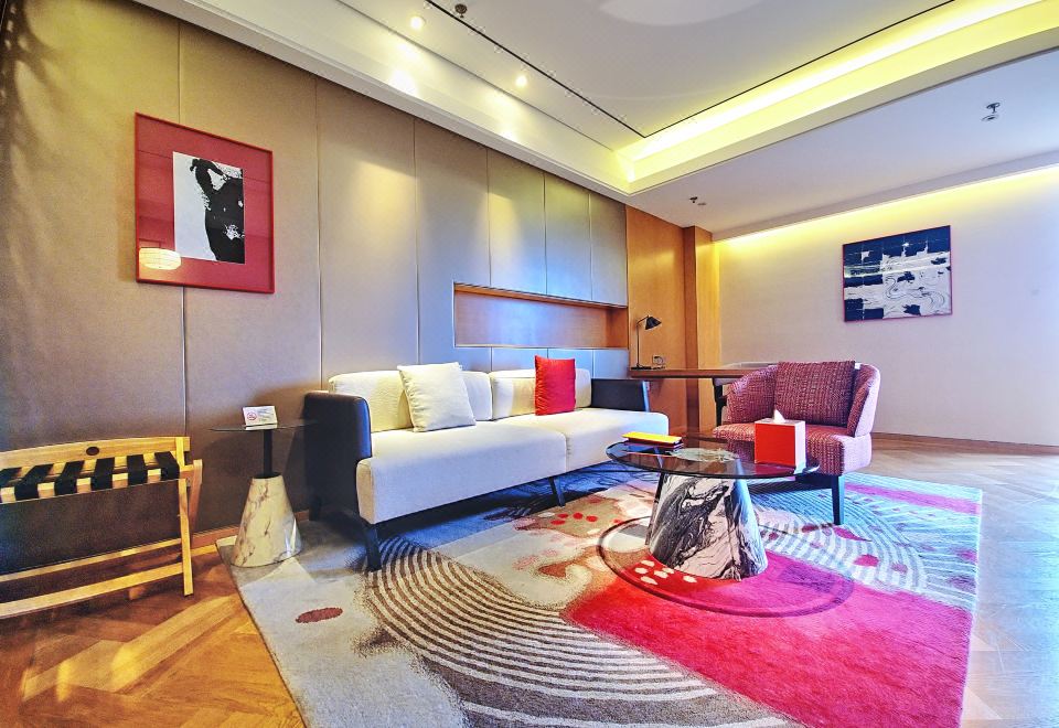 Suzhou Tonino Lamborghini Rosso HotelSmart Deluxe Suite
