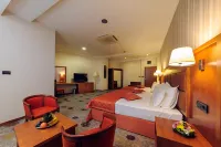 Kings Park Hotel