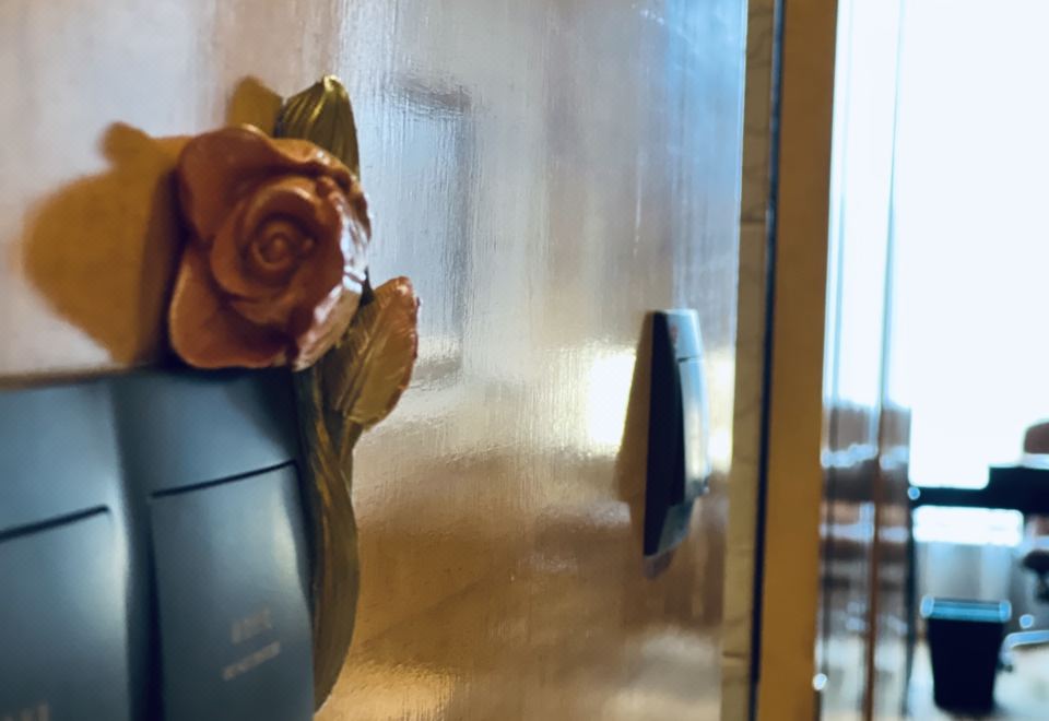 玫瑰主题行政大床房