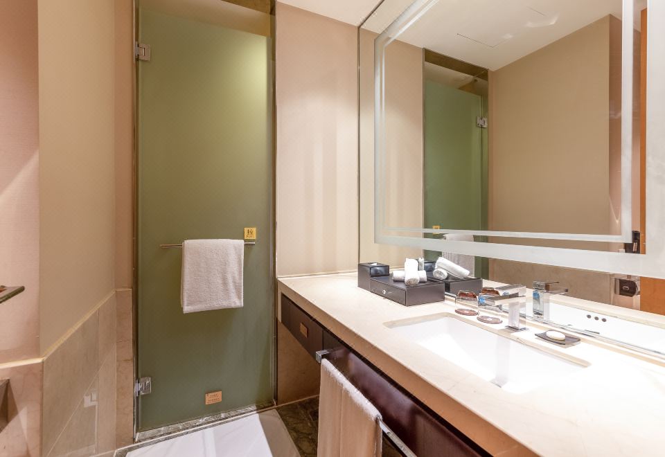 Lia! By Minyoun Chengdu Rezen Hotel (Chunxi Taikoo Li Store)Queen Room