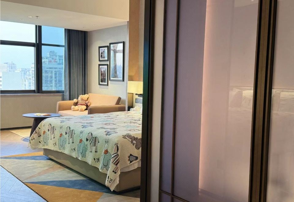 亲子大床房| 带梳化床