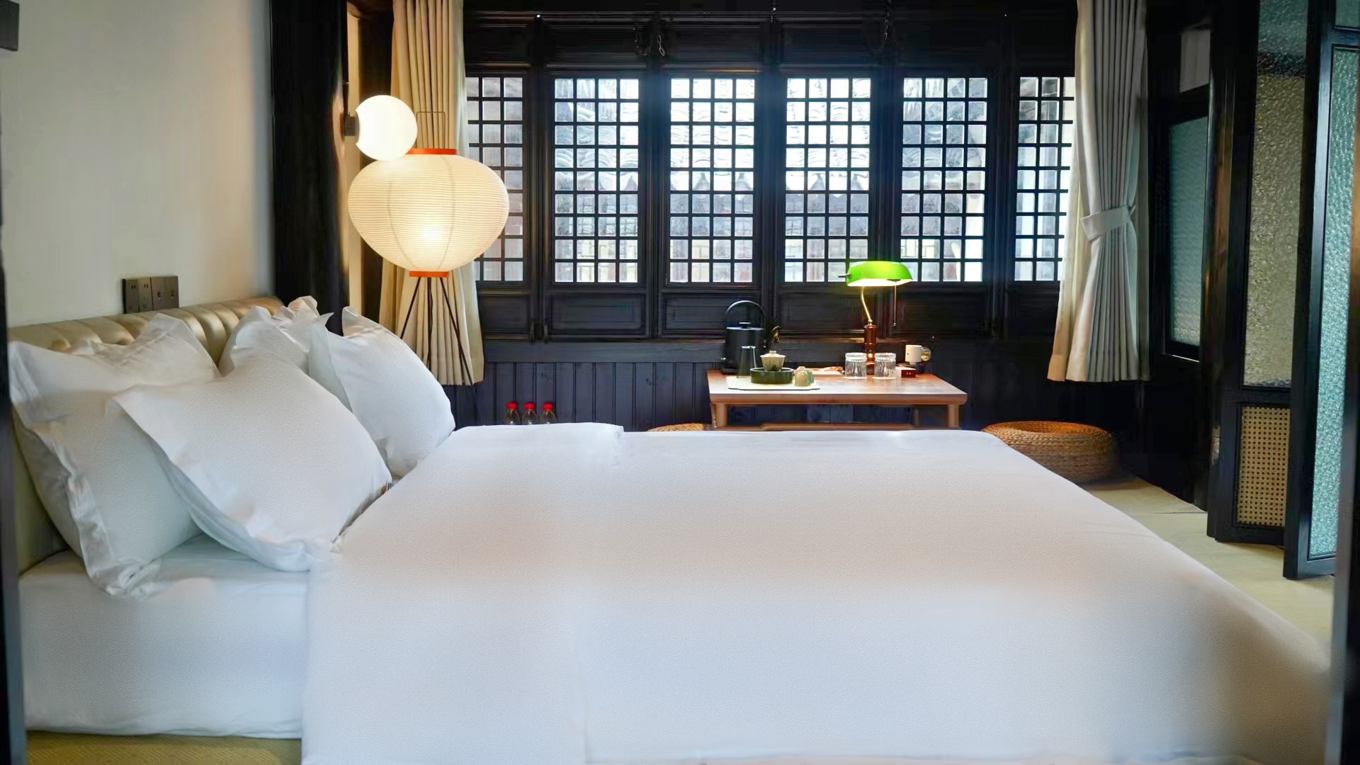 秋兰-豪华榻榻米房