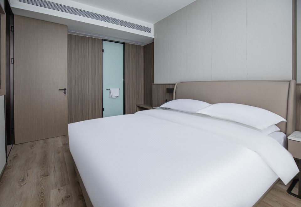 Century International Convention Center (Baijia Lake 1912)Junior Suite