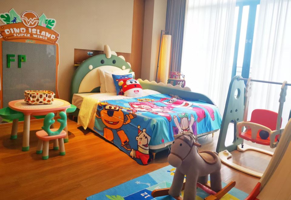 酷芽超级飞侠家庭套房（恐龙小童床+滑梯+积木墙+秋千）