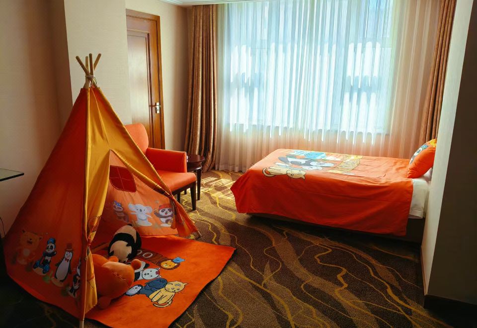 欢享家庭房 | 卡通床品+童趣帐篷+mini冰箱