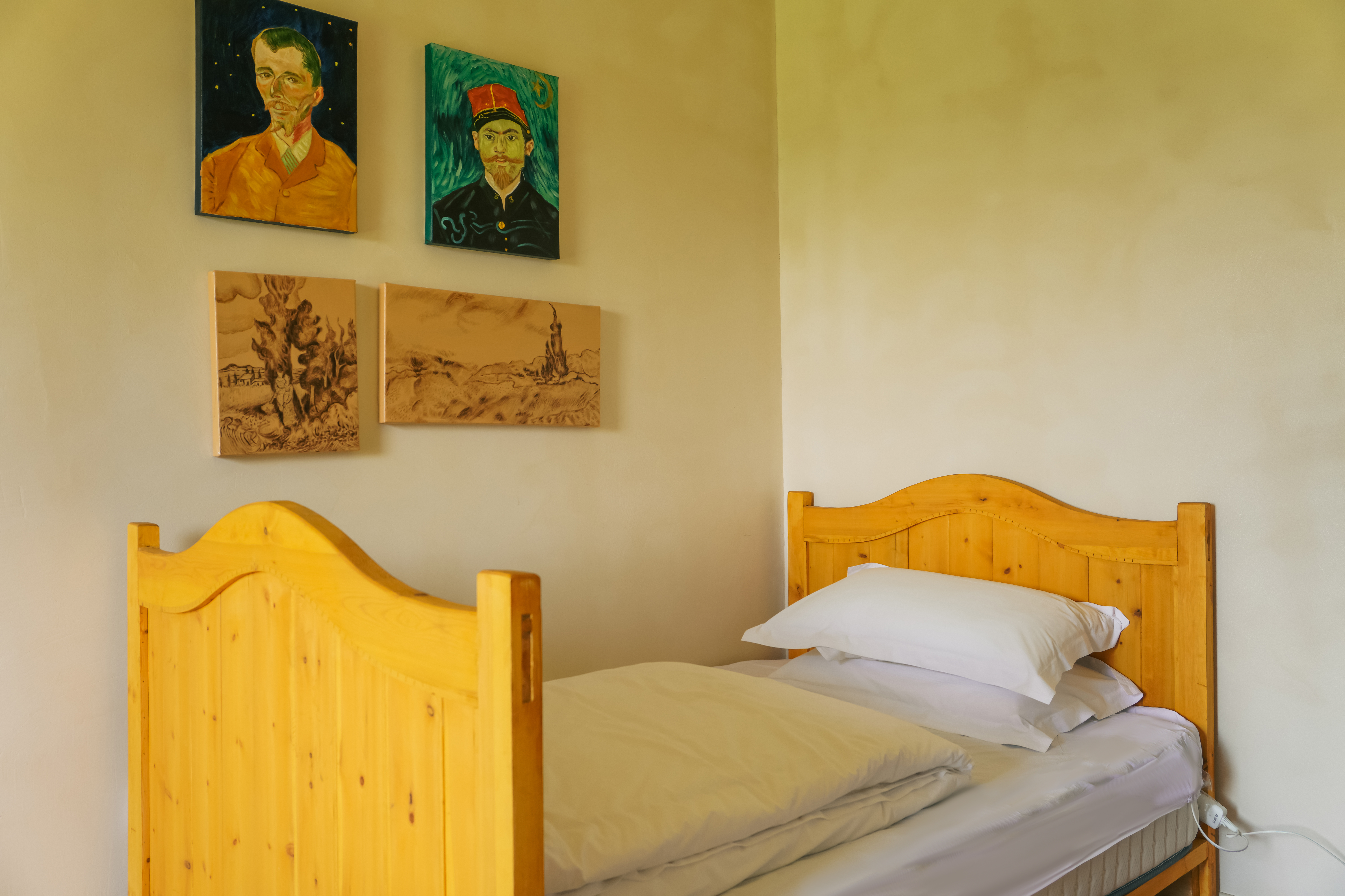 梵高的丝柏树·家庭双卧套房