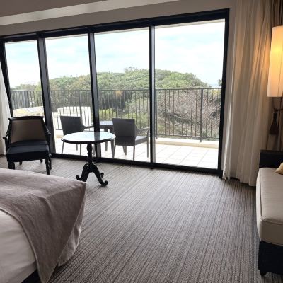 パーシャルオーシャンビューデラックス(46平米・3階～4階） ホテルモントレ沖縄 スパ & リゾート クーポン