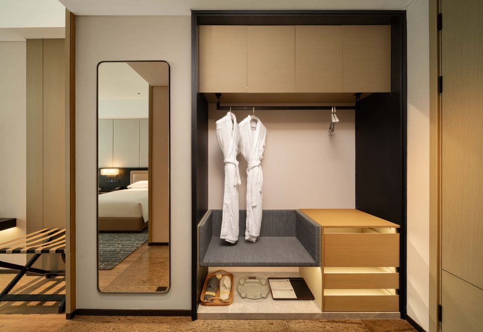 豪華大床房【超大陽台落地窗+絕美視野】