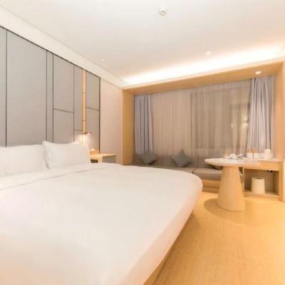 高級大床房（手機投屏） 全季酒店（杭州西湖延安路店）優惠