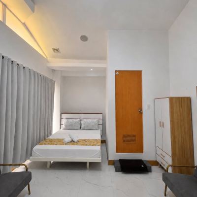 King Family Suite Room 301 LEGENDS HOTEL Promo Code