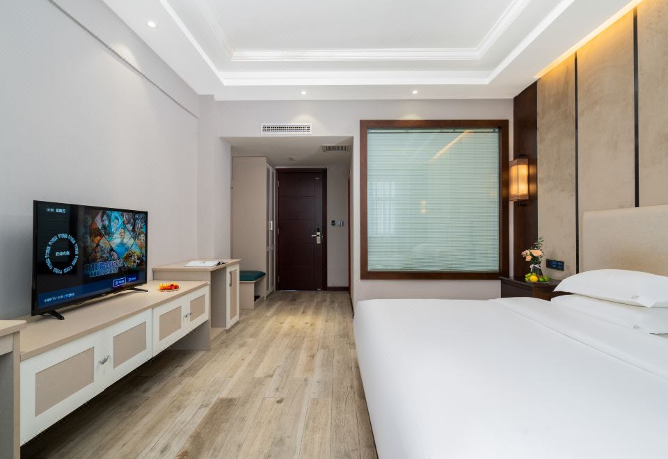 Privilege Queen Room