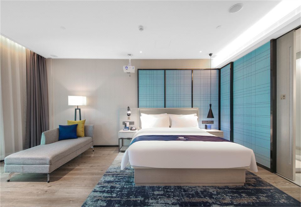 商务大床房 I 全景落地窗·赏城市霓虹