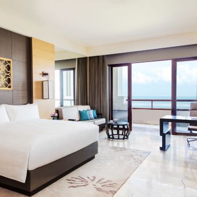 豪華海景大床房丨觀瓊州海峽·浪湧雲舒 海口萬豪酒店優惠