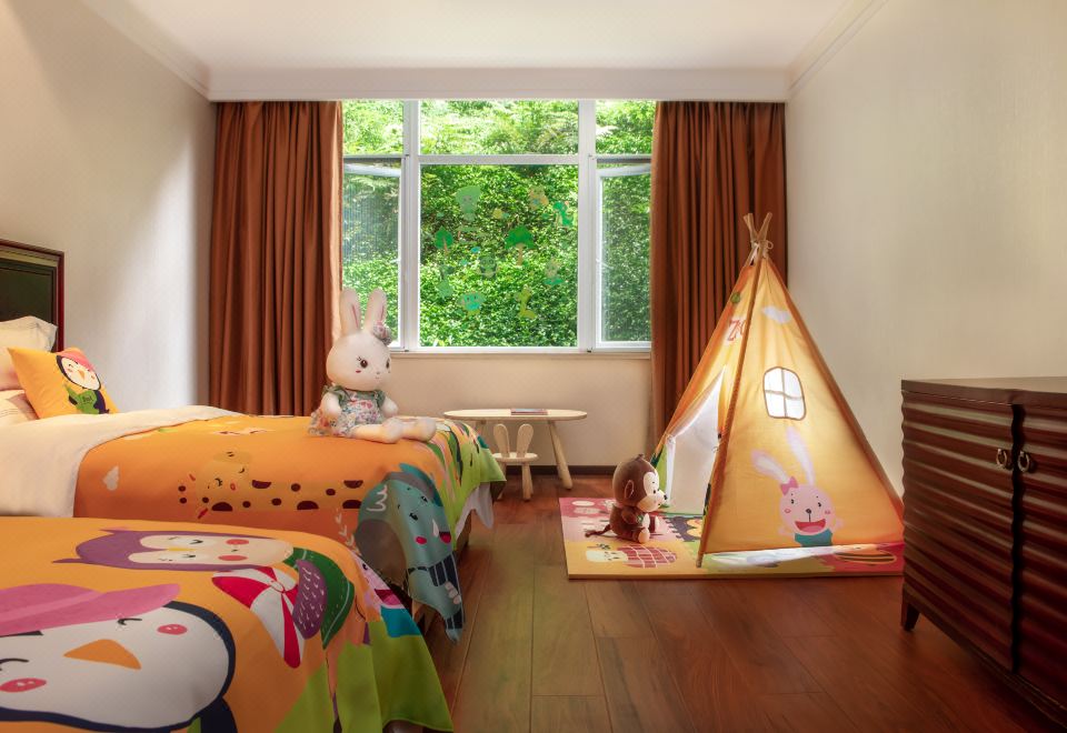 5号楼动物世界小童房