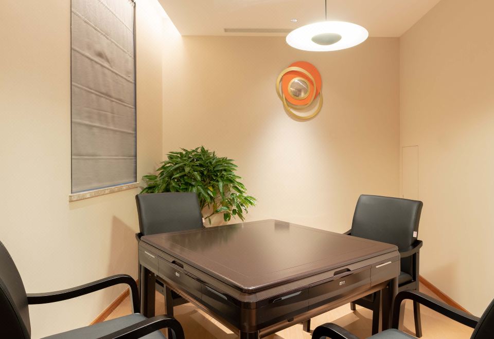 双卧·现代御逸家庭房