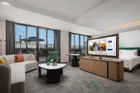 Hampton by Hilton Shantou Railway Station