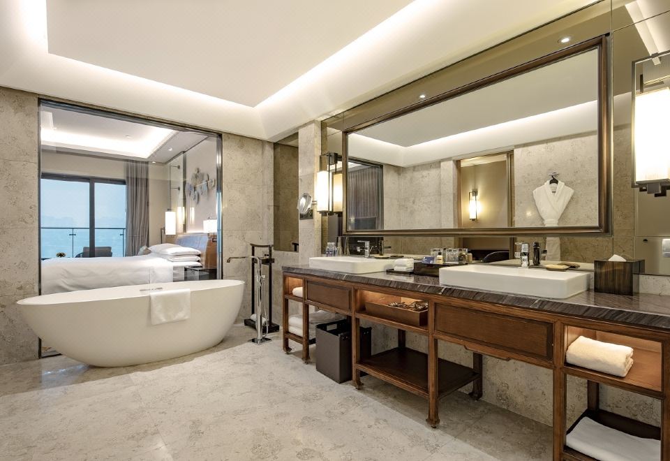 Hyatt Regency Xi'anRegency Suite Room