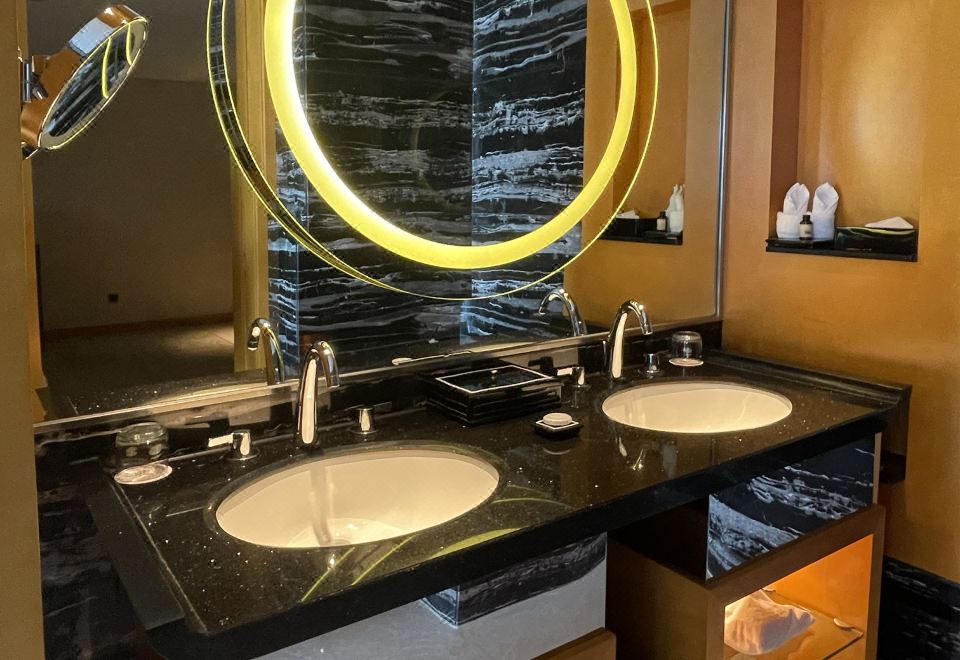 至尊海景大床房