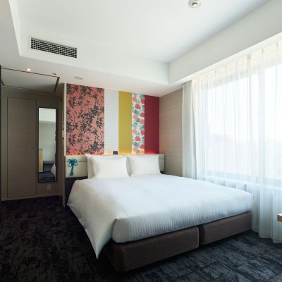 高級房，配備 1 張大床 三井花園飯店 京都四條優惠