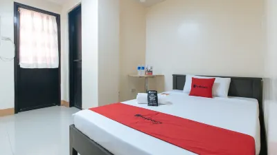 RedDoorz @ Isabelita Hotel Tuguegarao City Hotels in 