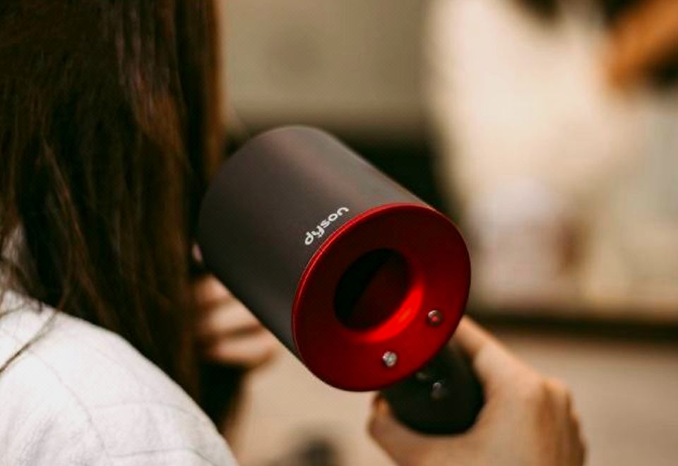 行政俱乐部客房大床房「檐角不扰，酣然好梦」