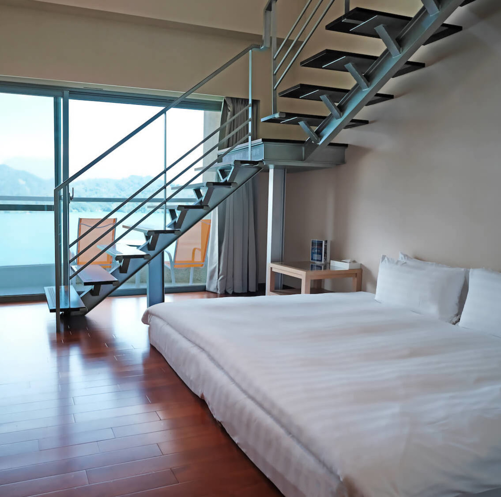 Hotel Del Lago观星楼中楼套房