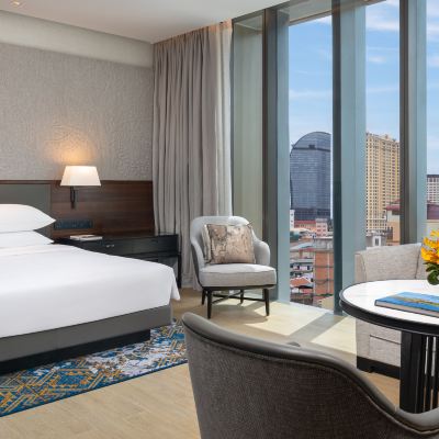 Club Deluxe King Room