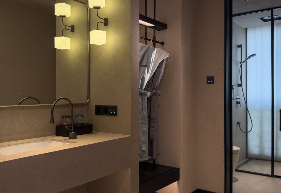 霓裳居·大床房