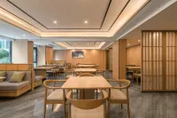 Huayi Hotel of Ledong