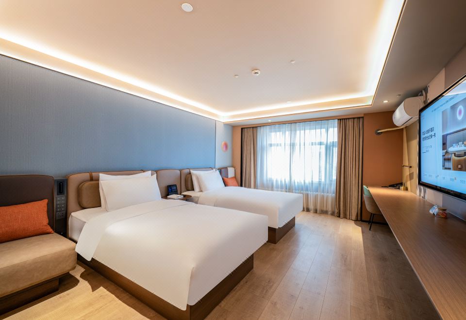 豪华双床房（投屏+冰箱+智能客控+大窗户+会客区）