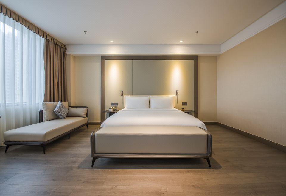 Yangjiang Jiangcheng Junyi Square Atour X HotelGuestroom (Double Bed)