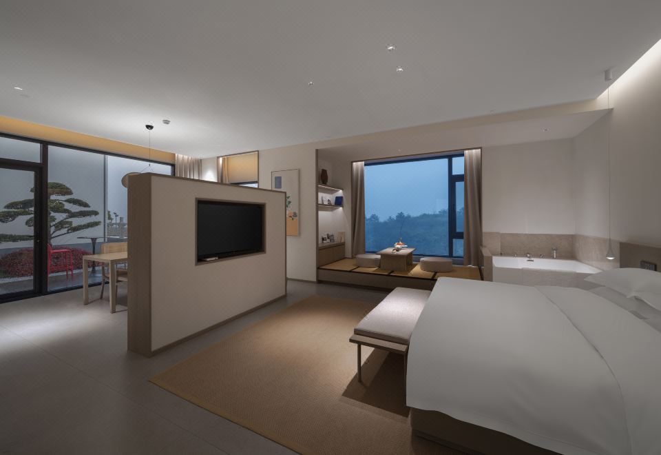 醉云私享花园落日套房