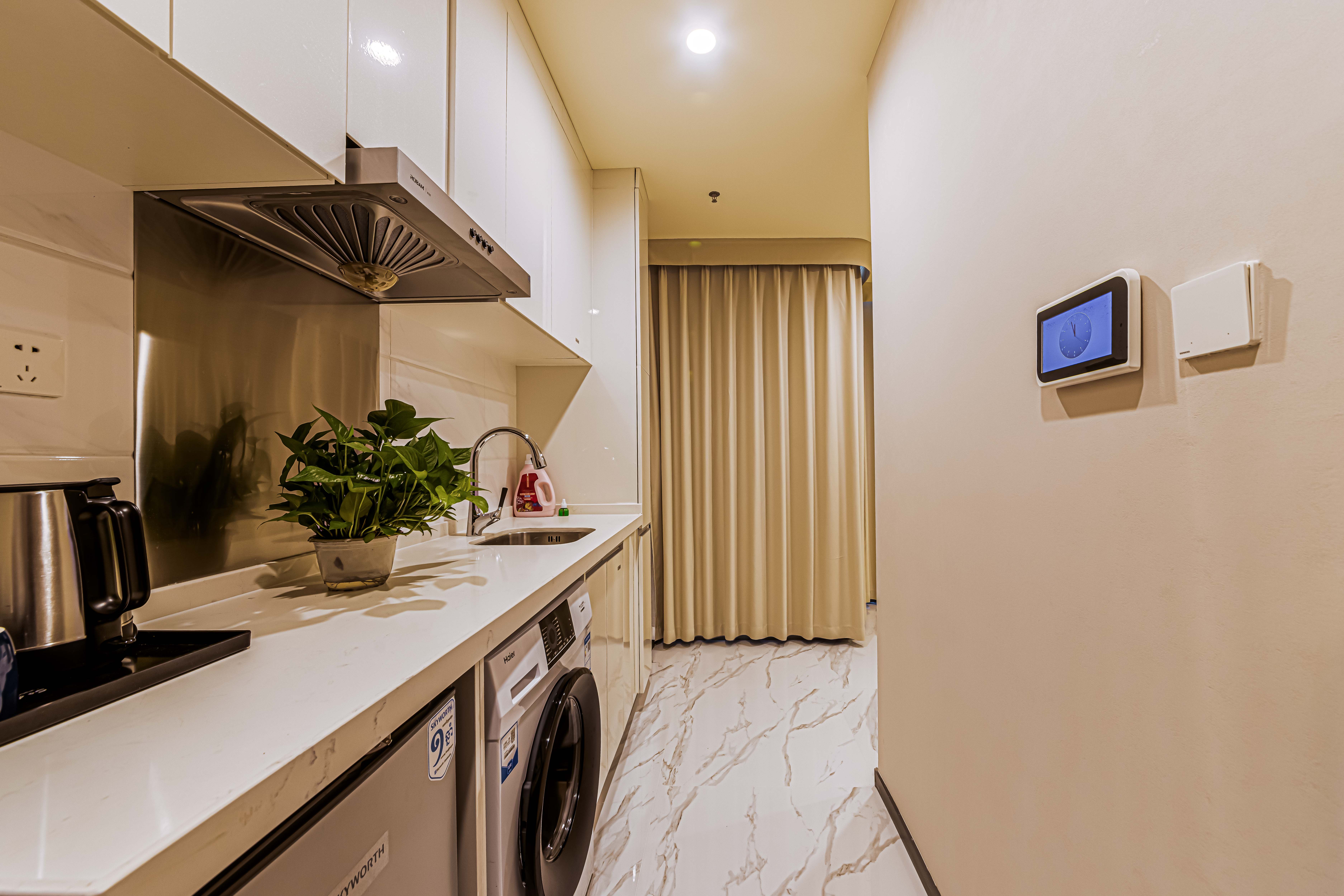 巨幕观影大床房【百寸投影+4K高清】