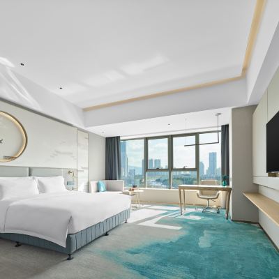 花園景觀大床房（航空主題打卡+智能客控+迷你吧+陽光洗衣房） 深圳花園格蘭雲天大飯店優惠