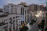 JI Hotel (Hezhou Lingfeng Square)