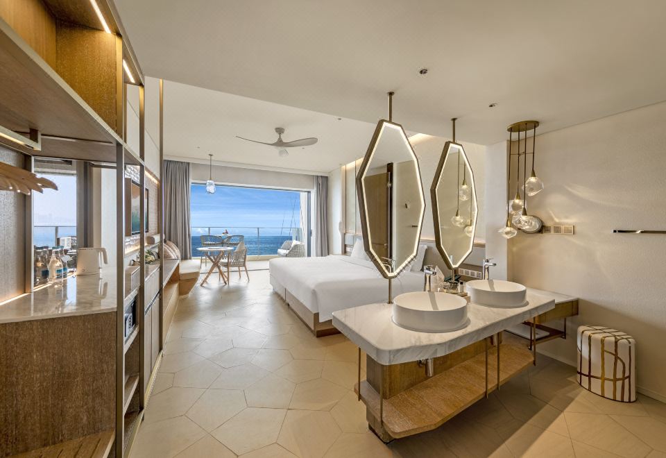 Salt Crystal Hotel By RichuDeluxe Room - Sea-View (Double Bed)