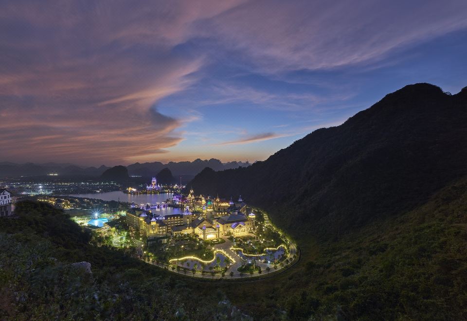 豪華湖景雙床房