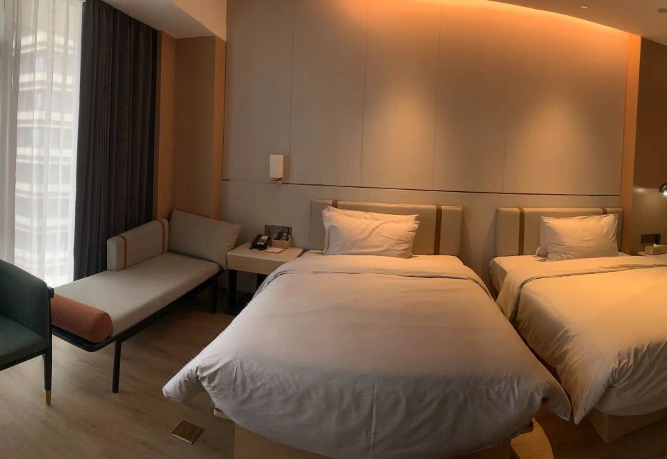 Cozy Smart Room - With View (2 Beds)