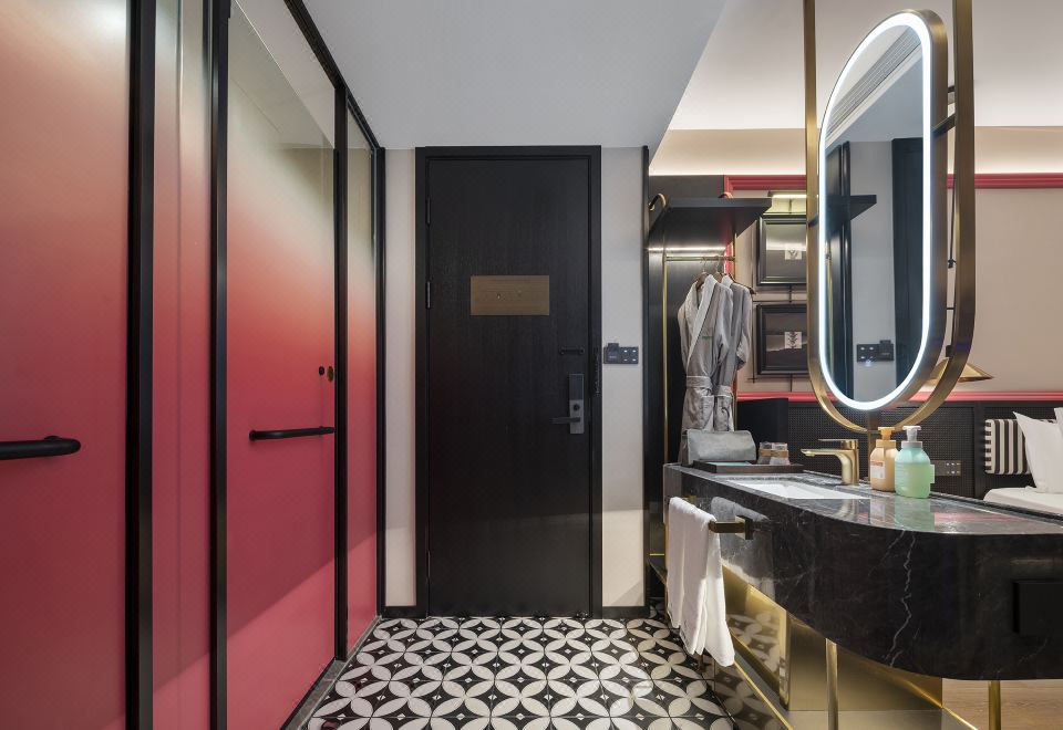 Boutique Room - With View (Double Bed)
