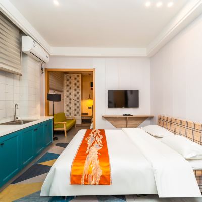 豪華家庭套房（獨立空調） 芸汐飯店（青島膠東國際機場）優惠