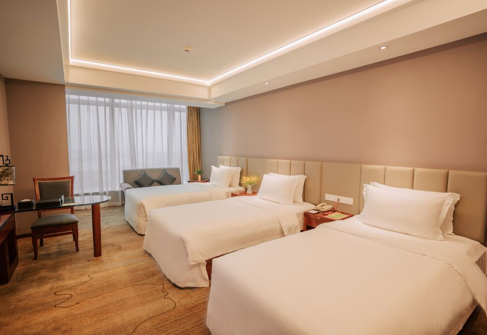 家庭三人間（加濕器+小冰箱）