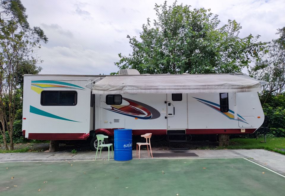 Shanshui Villa HotelLijiang Rustic Luxury | American Jack RV