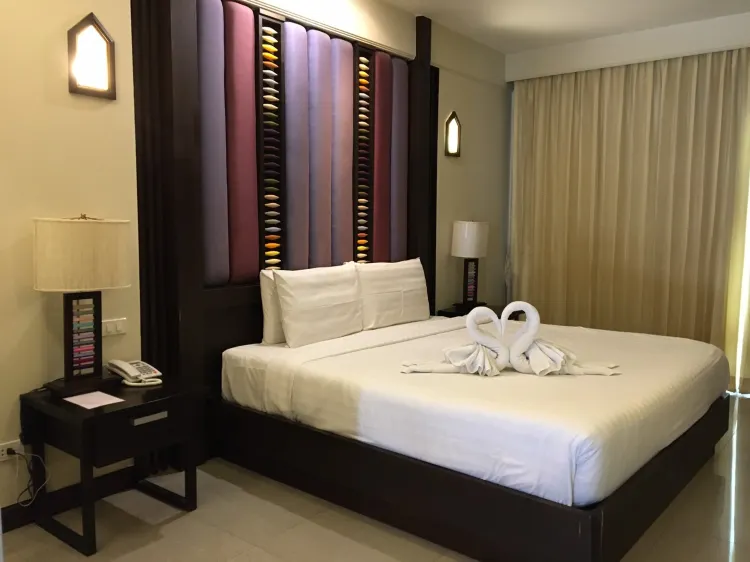 ห้องดีลักซ์เตียงใหญ่