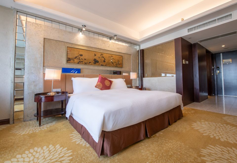 观海豪华海景大床房