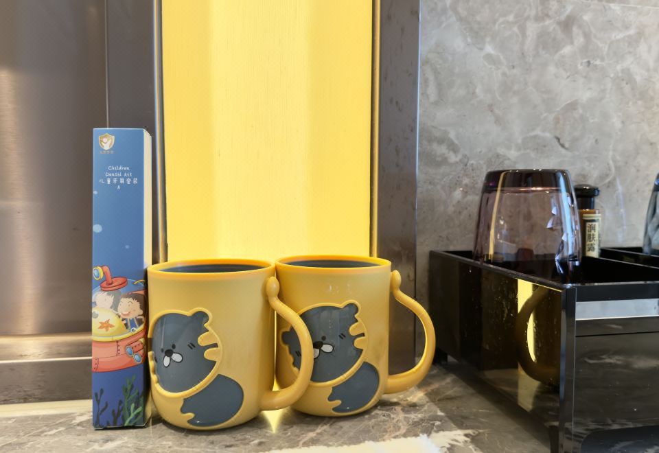 家庭亲子?豪华三人房|小童乐园|小童护栏|小童洗护