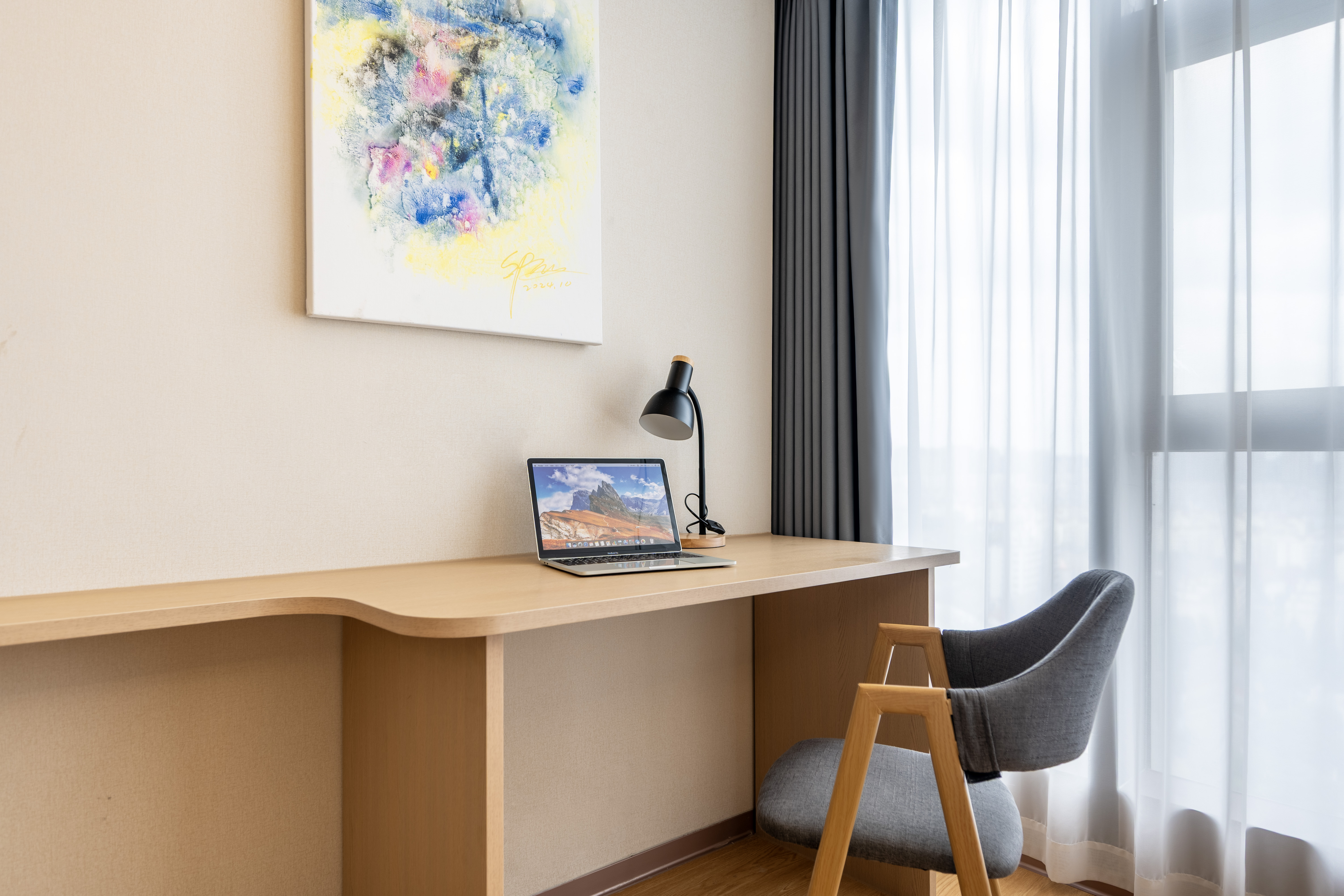 臻選大床房A（智能客控+全景高層落地窗+小冰箱）