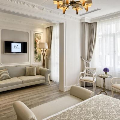Suite Mirrors Hotel Promo Code