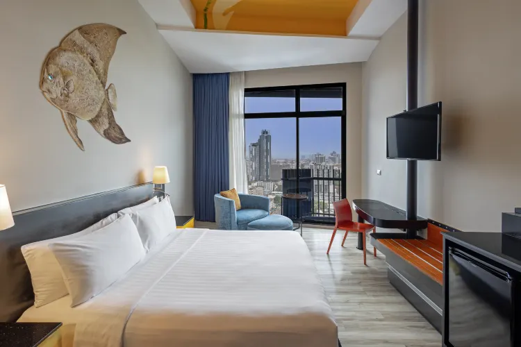 ห้องดีลักซ์วิวทะเล 1 เตียงคิงไซส์