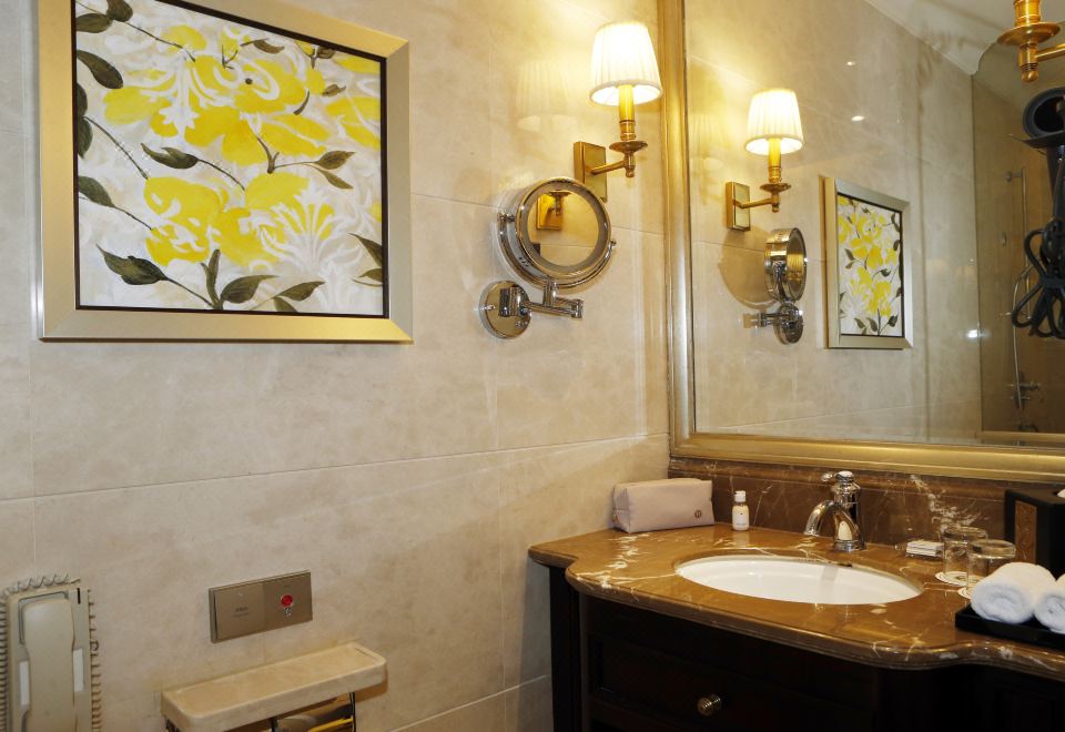 Hongqiao State Guest Hotel ShanghaiClassic Queen Room